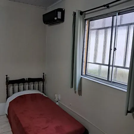 Espaco Basico E Funcional, Estacionamento Coberto, Sem Fogao, Zona Nobre Pelotas Exterior photo