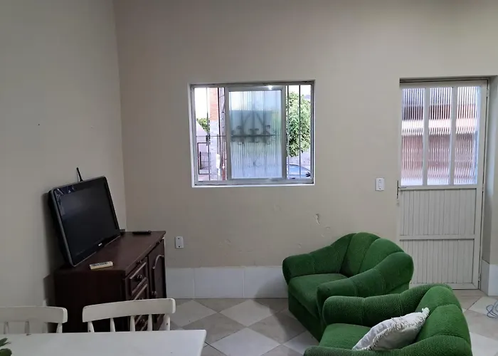 Espaco Basico E Funcional, Estacionamento Coberto, Sem Fogao, Zona Nobre